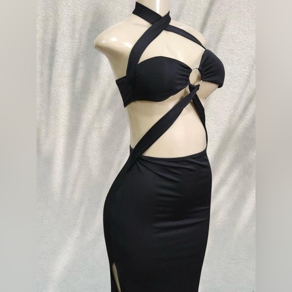 Black Cut-Out Halter Maxi Dress Size M - Picture 2 of 4